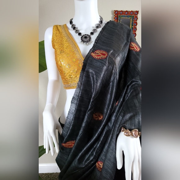 Smoky Black Ghicha Silk embroidery saree - Picture 1 of 6